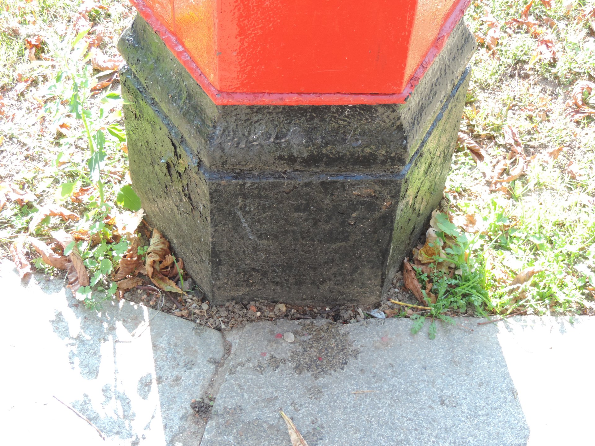 2 Church Lane, Greater London photo 4