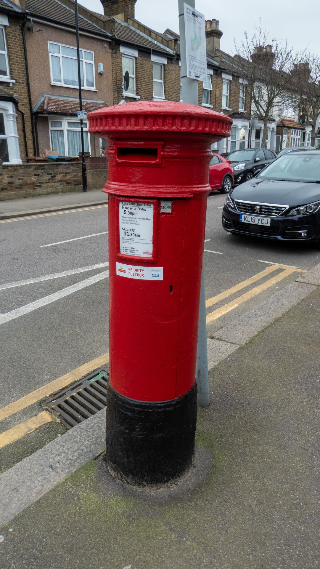 Selby Road, Greater London photo 2