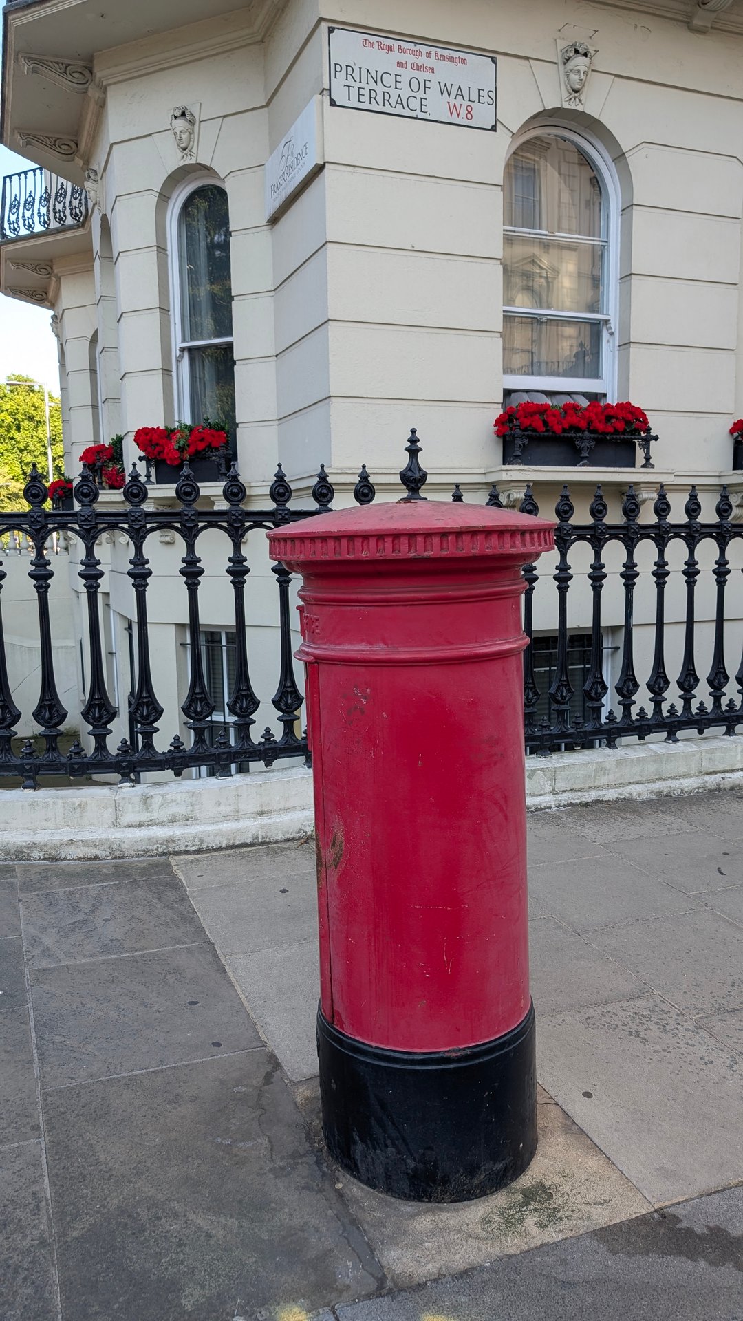 Prince of Wales Terrace, Greater London photo 4