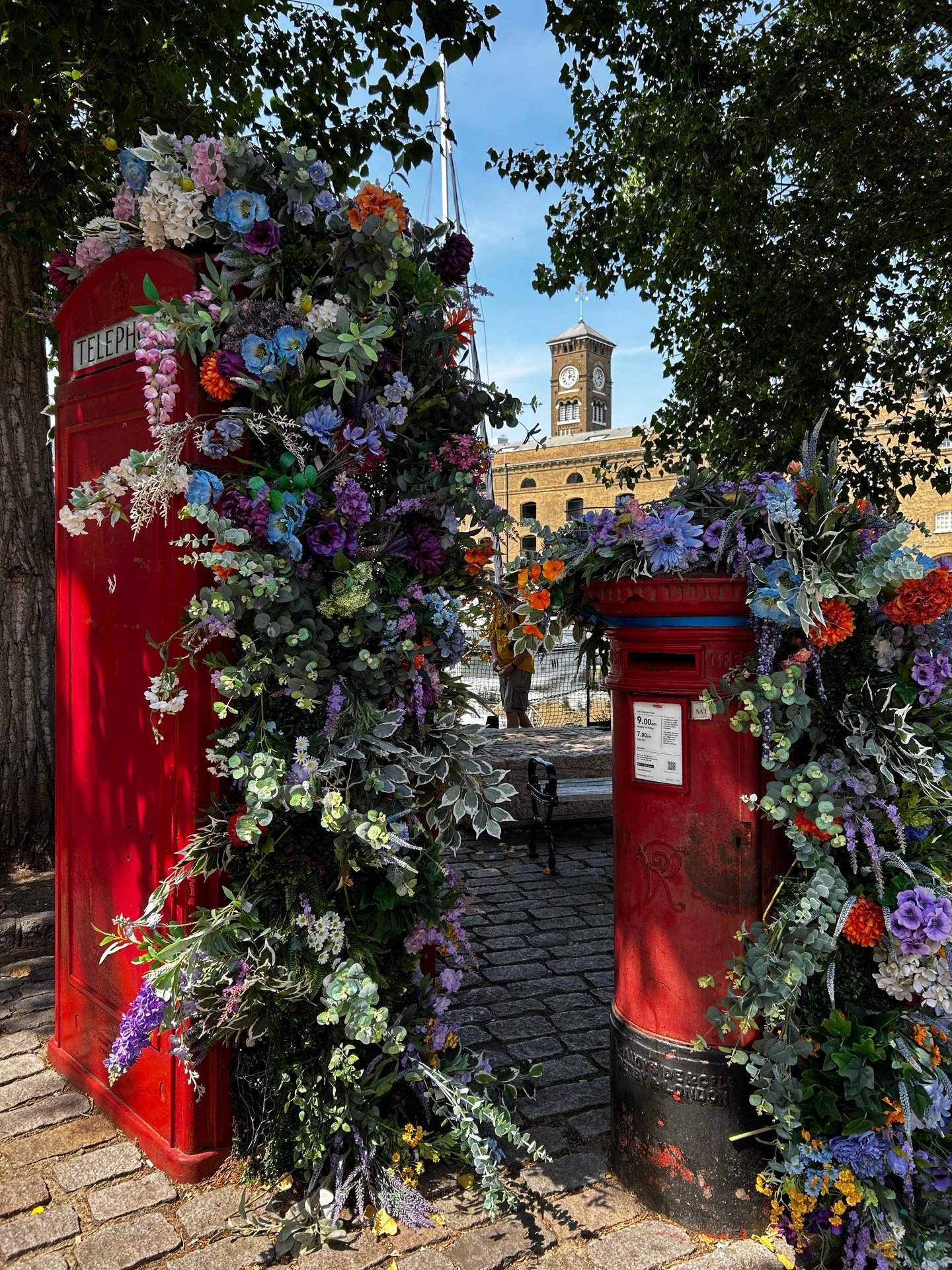 St. Katharine's Way, Greater London photo 5