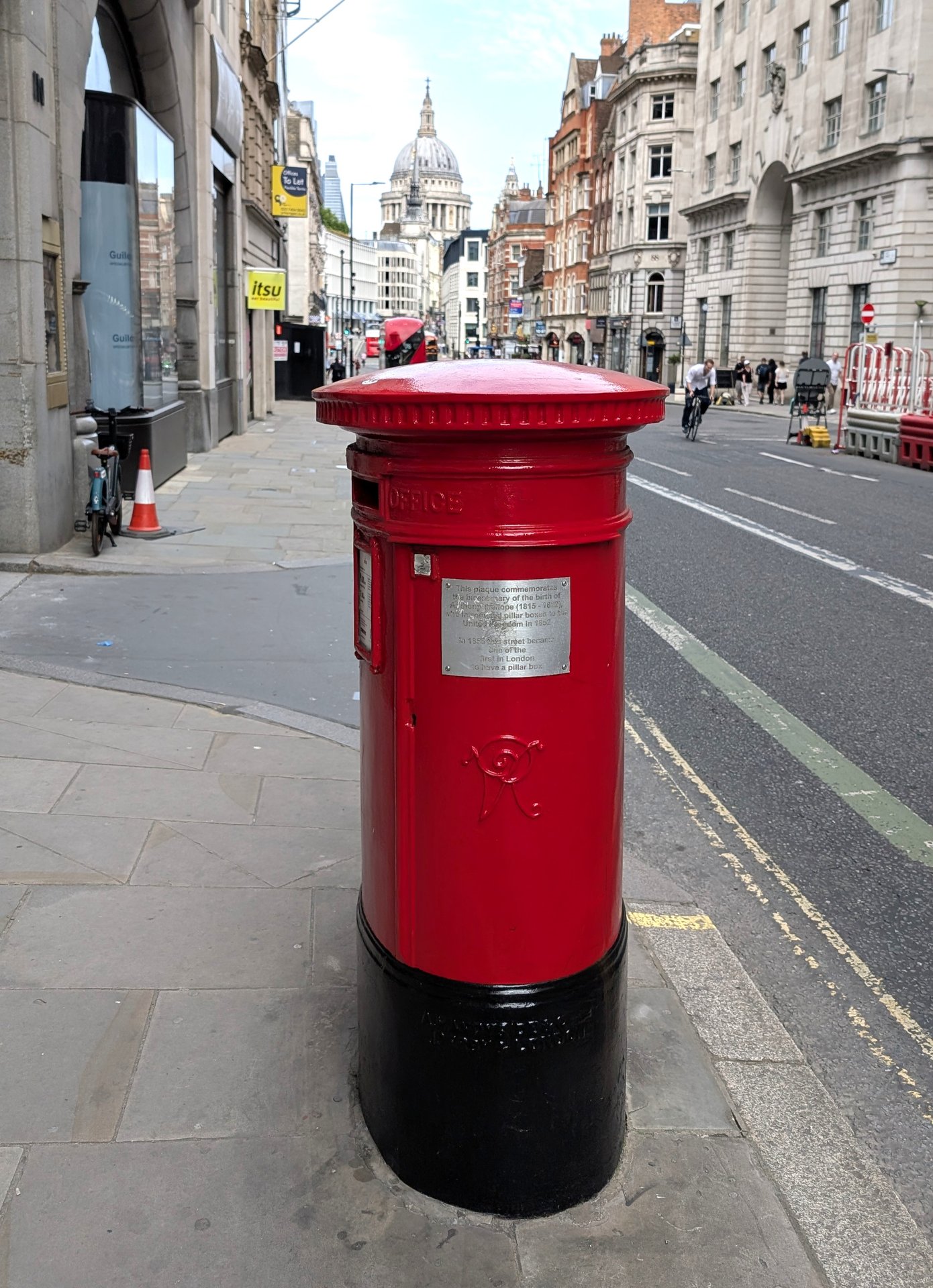 Fleet Street, City of London photo 2