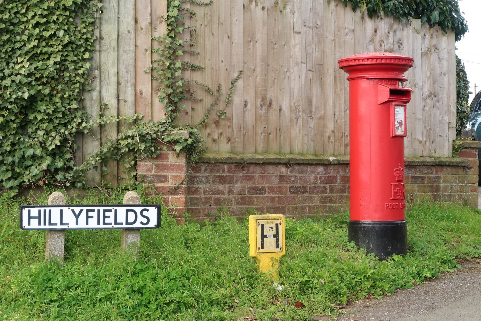 Warren Hill Road, Woodbridge photo 2