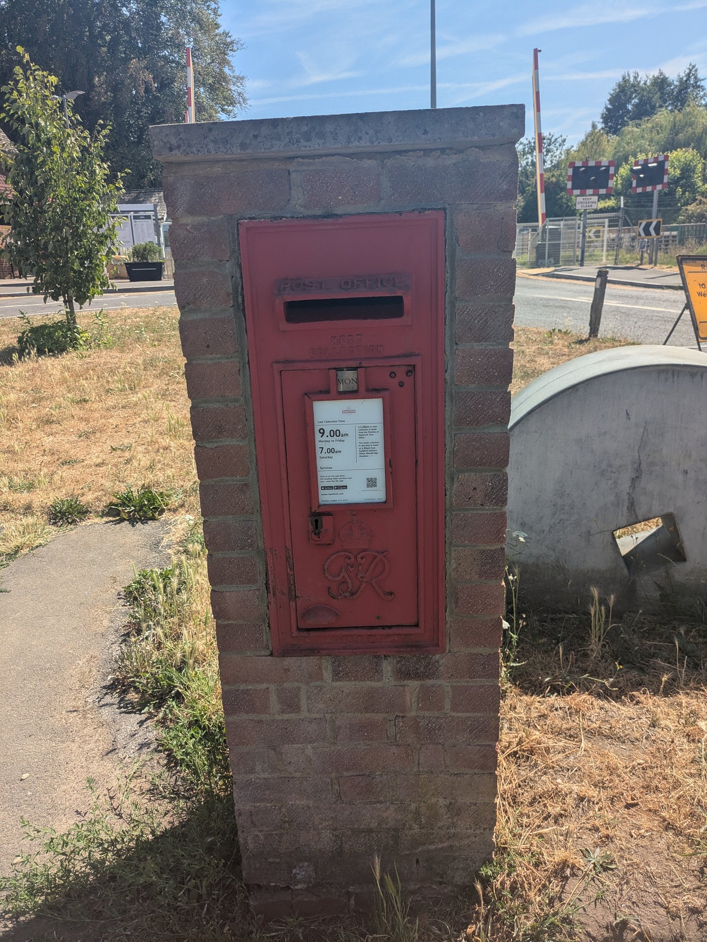 Dorking Road, Chilworth photo 2