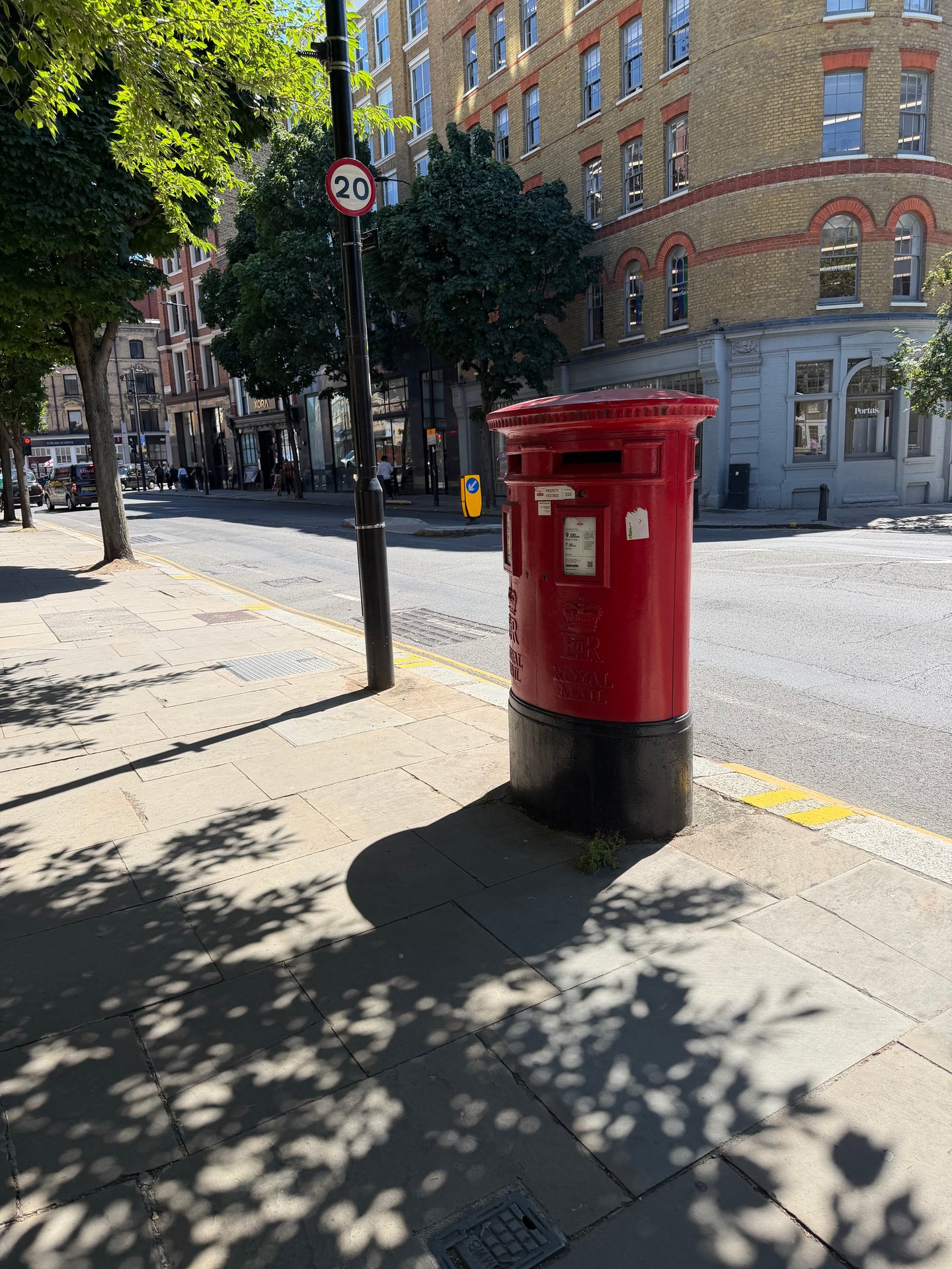 Albemarle Way, Islington photo 4