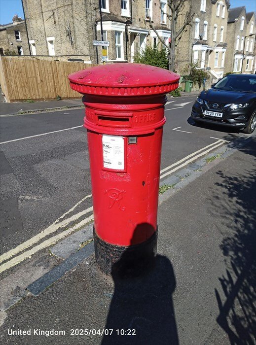 Lyndhurst Grove, Greater London photo 2