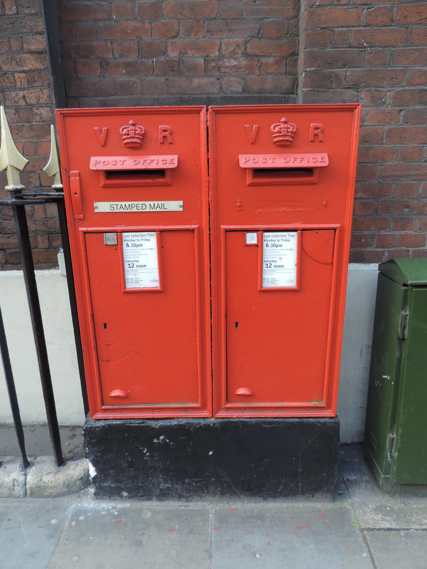 Chiswell Street, City of London photo 2