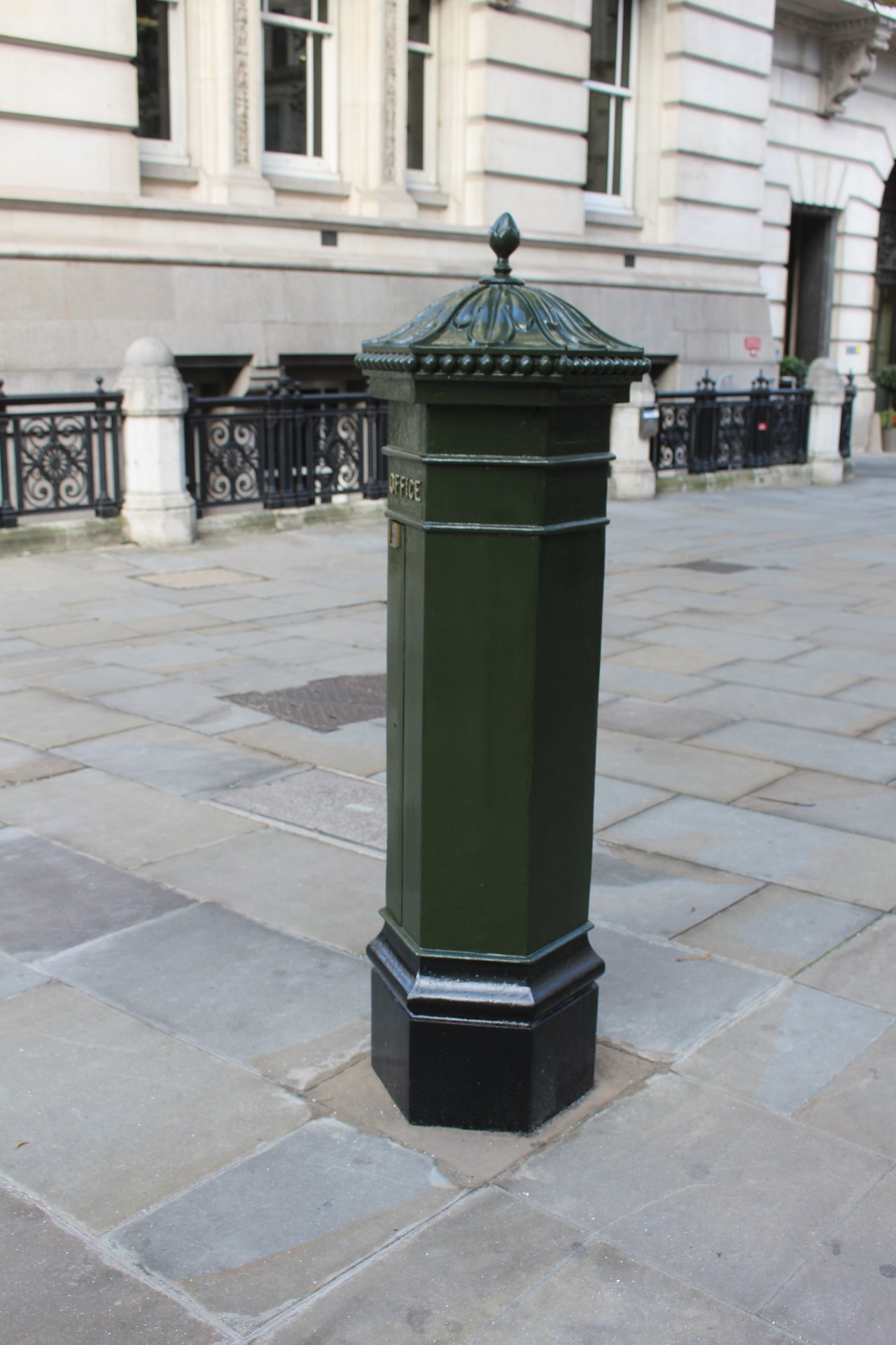 St Martin's Le Grand, City of London photo 4