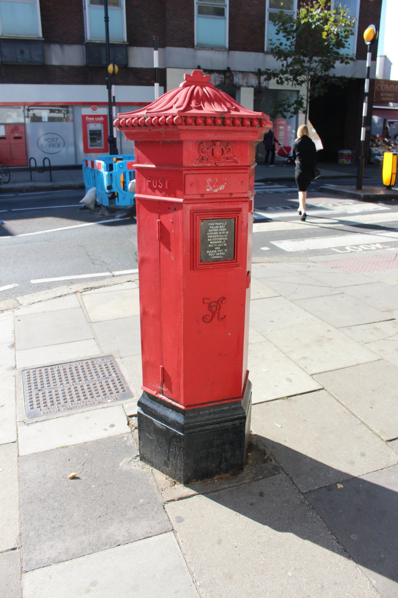 Hampstead High Street, Greater London photo 4